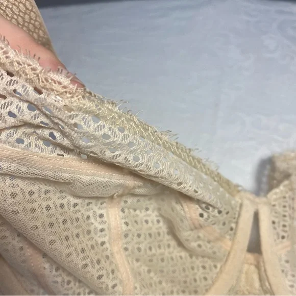 34DDD Paramour Bra with Flaw 34F Eyelash Lace Demi Underwire Cream Nude - Picture 3 of 11